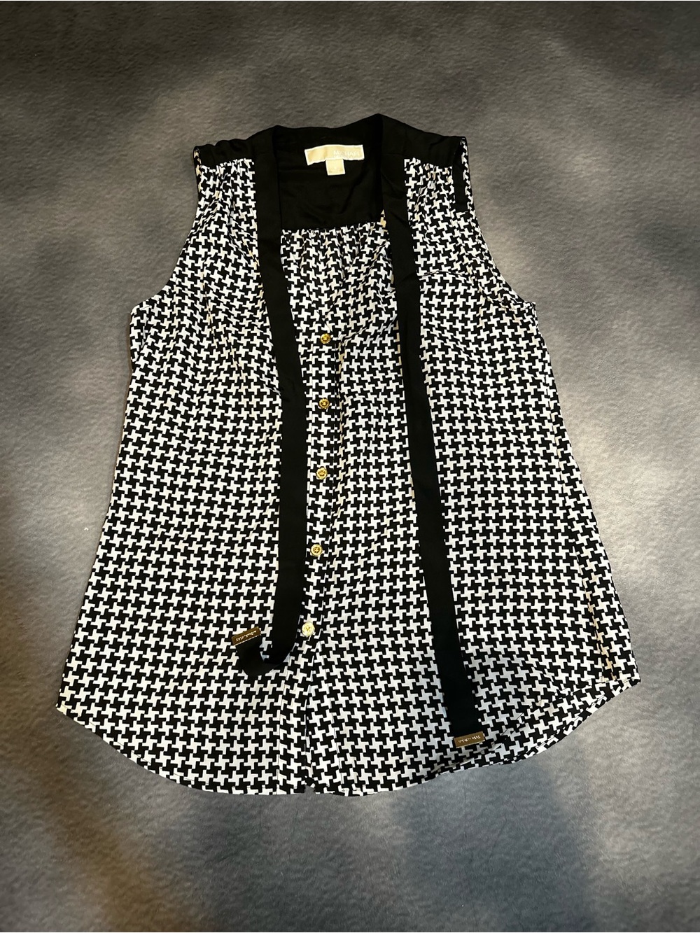 Michael Kors Houndstooth Sleeveless Blouse- small